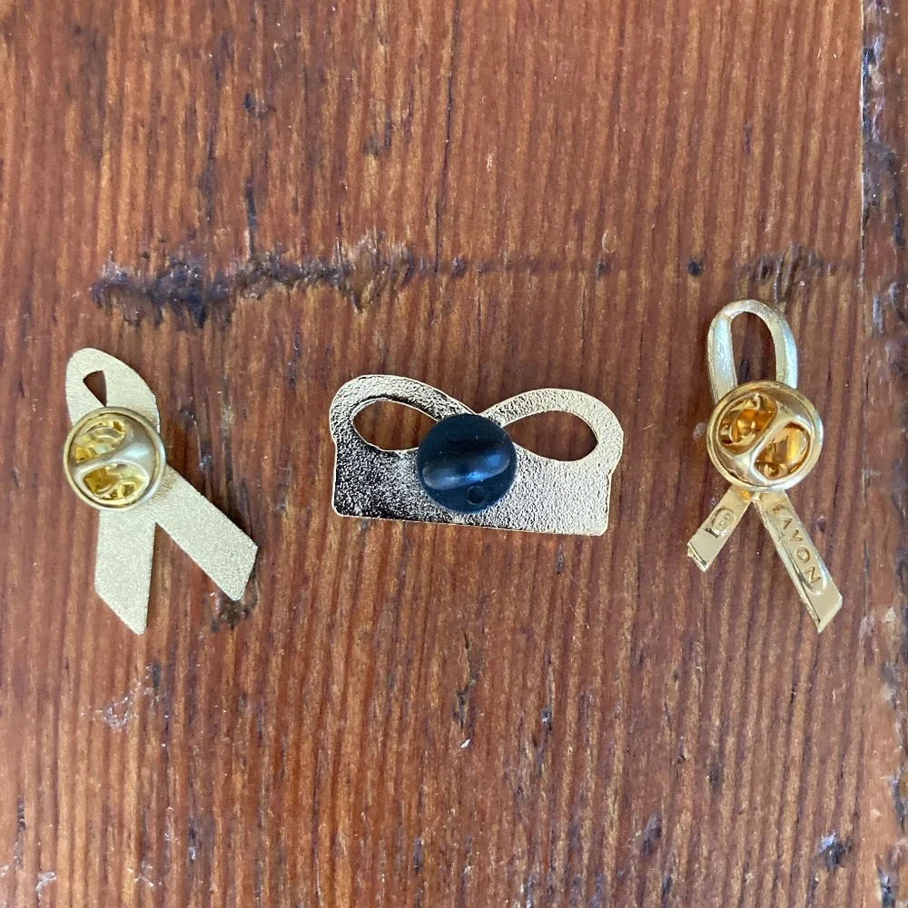 Avon preowned ribbon